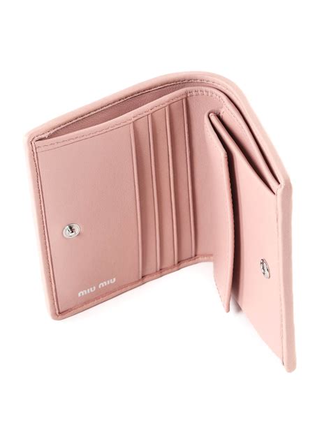 MIU MIU Portemonnaies rosa Damen .